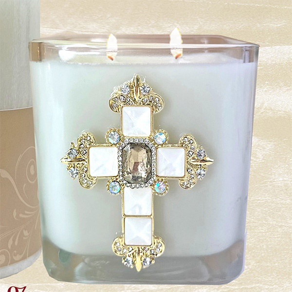SPIKENARD SMOKE/PEARL JEWELED CROSS CANDLE